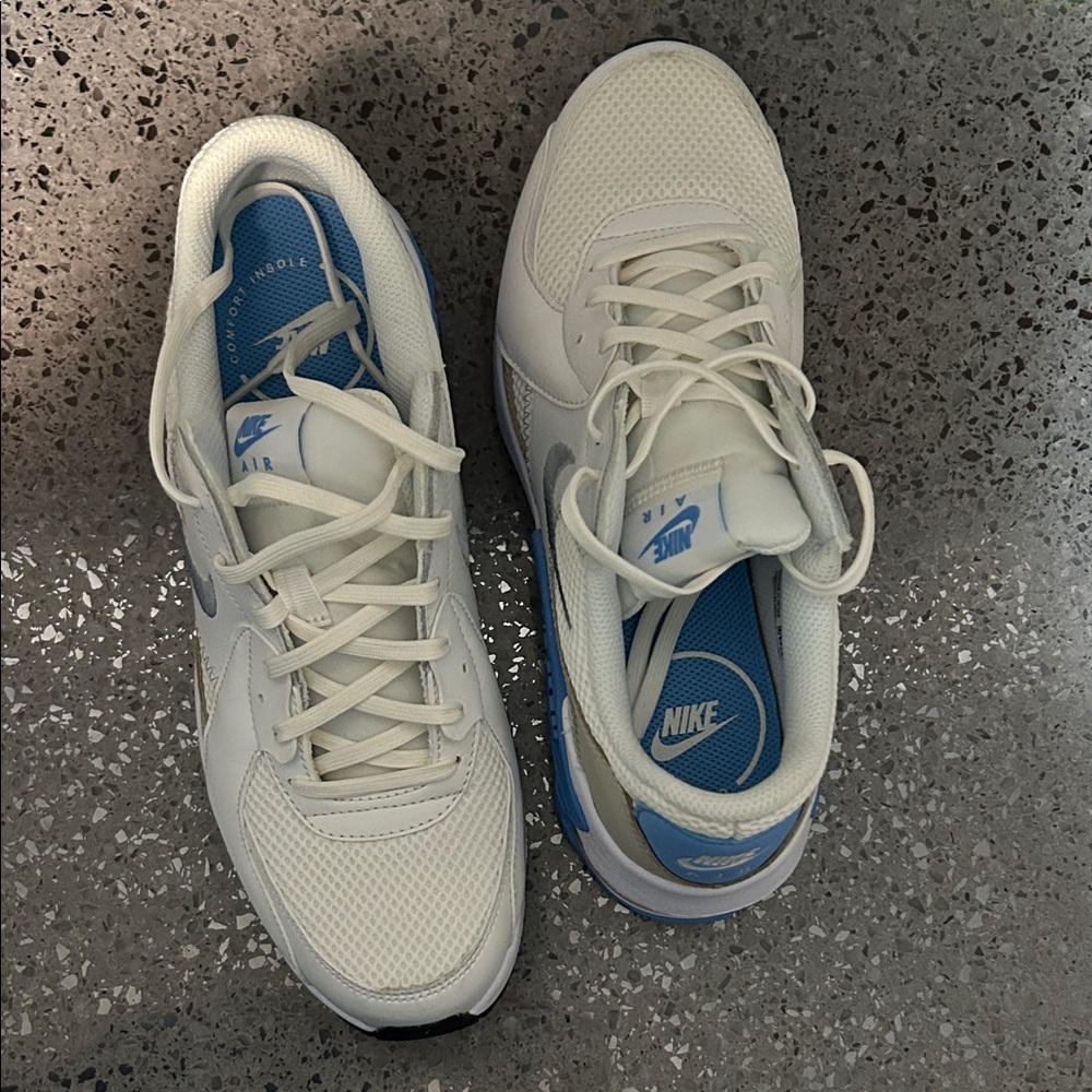 Nike woman’s air max White and Blue Sneakers